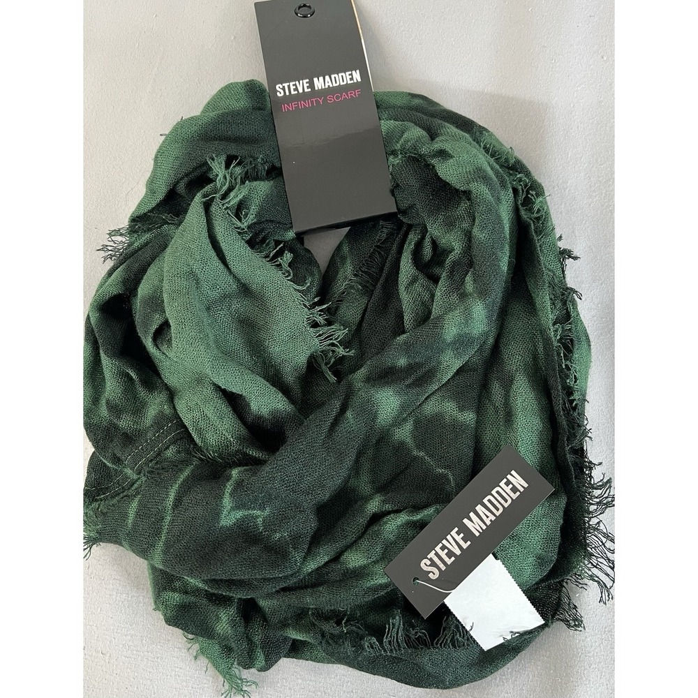 Steve Madden infinity scarf Green New‎